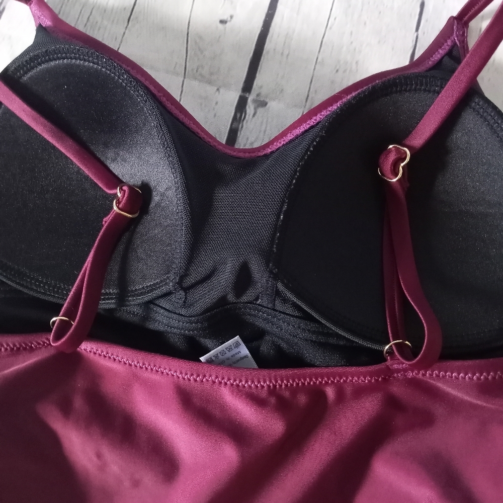 NWOT Grand Everest burgundy swimsuit - Medium - Picture 5 of 6
